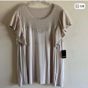 Torrid Super Soft Women's Beige Lace Short Sleeve top (size 2)